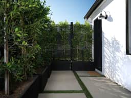 Tiara Guesthouse - Image 4