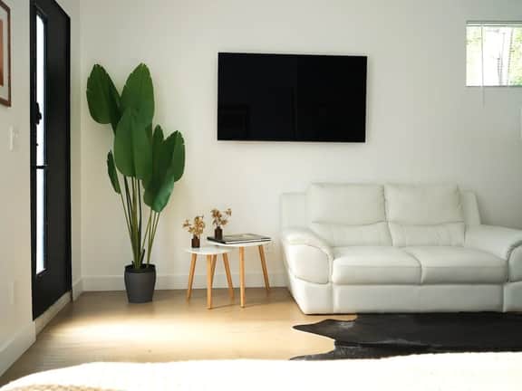 Tiara Guesthouse - Image 3